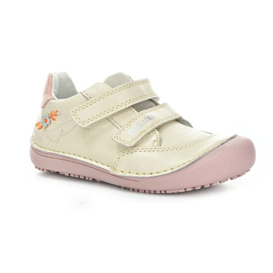 D.D.Step krémové S063-61572A celoroční