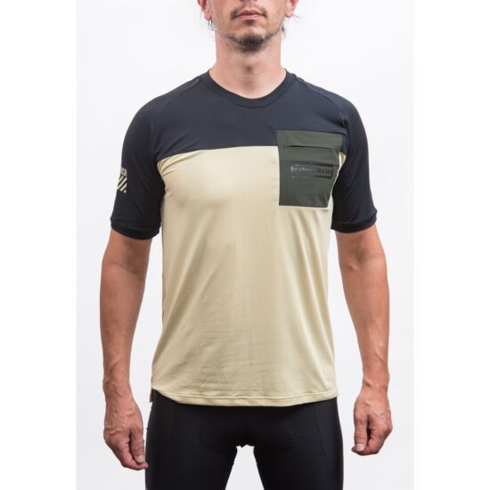 Fresh Trash MEN'S HORIZON POCKET SHORT SLEEVE JERSEY SAND/BLACK Velikost: M - Obrázek 2
